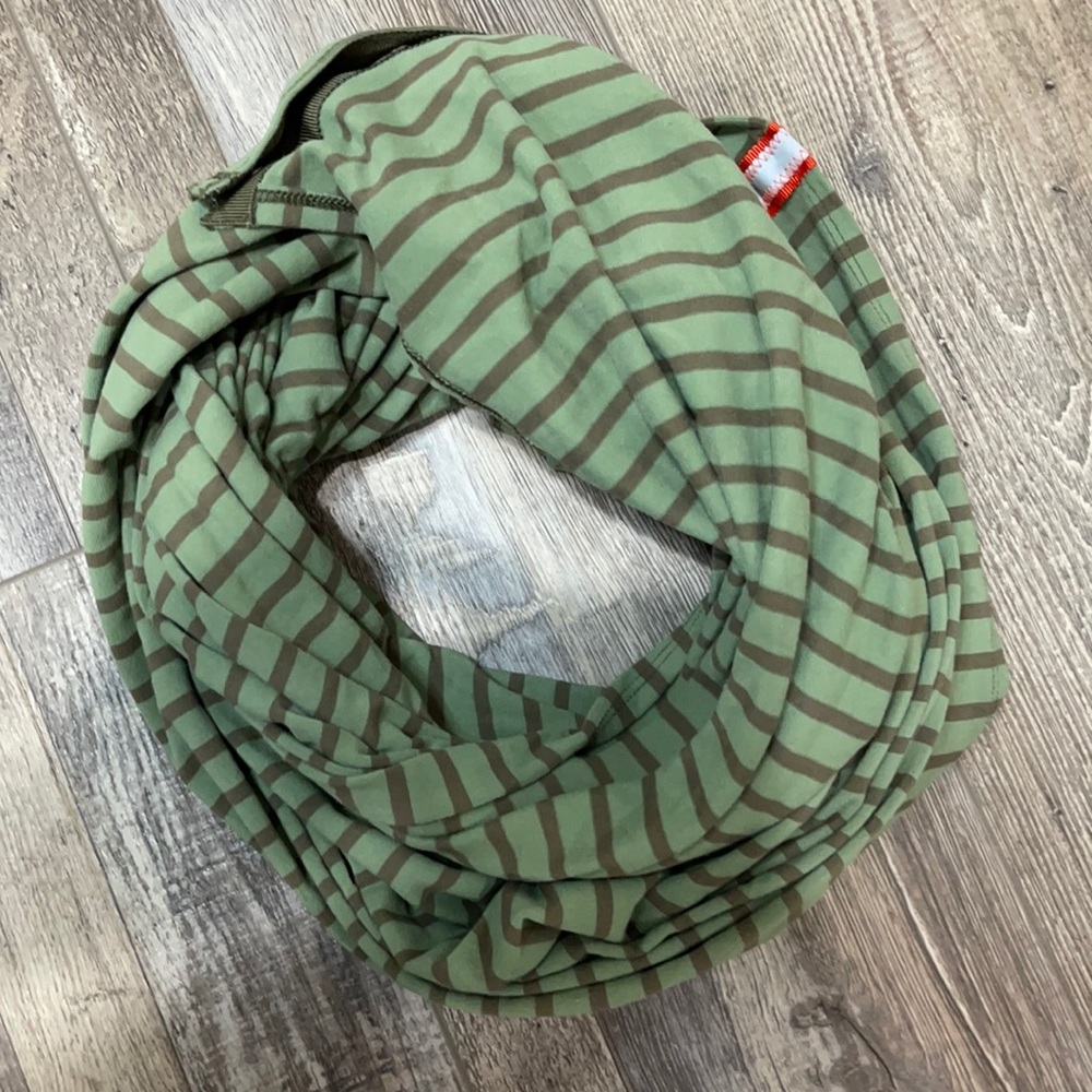Lululemon Vinyasa Scarf